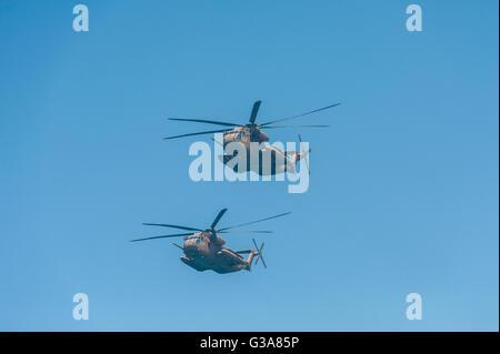 Israël, Tel Aviv - Jaffa, airshow traditionnel au-dessus de la ville le jour de l'indépendance - yom haatsmatout Banque D'Images