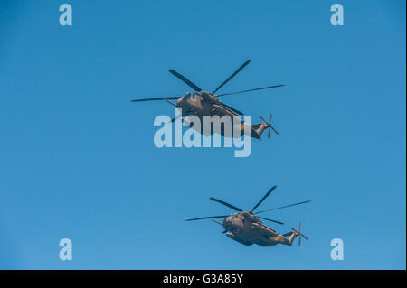 Israël, Tel Aviv - Jaffa, airshow traditionnel au-dessus de la ville le jour de l'indépendance - yom haatsmatout Banque D'Images