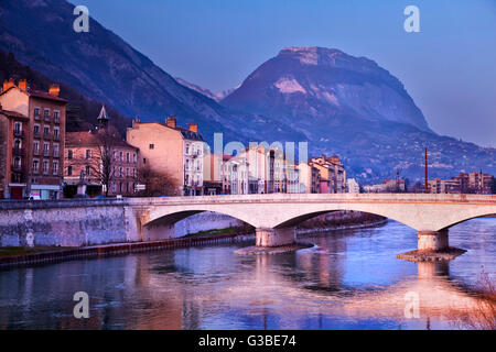 L'Isère à Grenoble, France Banque D'Images