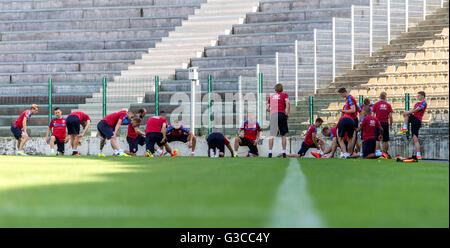 L'équipe nationale tchèque, session de formation à Tours, France, le 9 juin 2016, où il accueillera pendant le championnat de football EURO 2016. (CTK Photo/David Tanecek) Banque D'Images