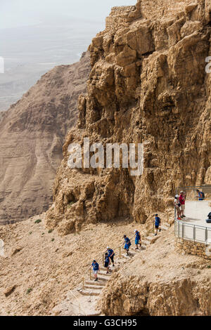 Israël, Cisjordanie, Massada, forteresse, parc national, paysage, les escaliers, les touristes, Banque D'Images