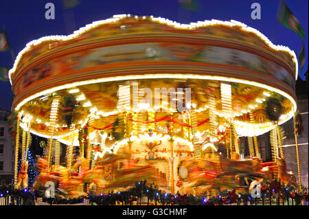 Carrousel de Noël Marché de Noël de Birmingham... Banque D'Images