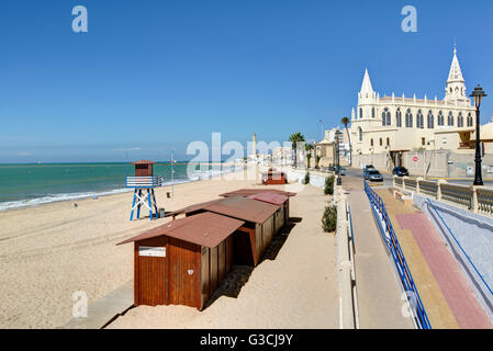 Santuario de Nuestra Señora de la Regla, plage, Chipiona, Costa de la Luz, Andalousie, Espagne, Europe Banque D'Images