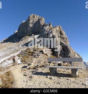 Banc vide au Dammkar, Karwendel, Haute-Bavière, Allemagne Banque D'Images