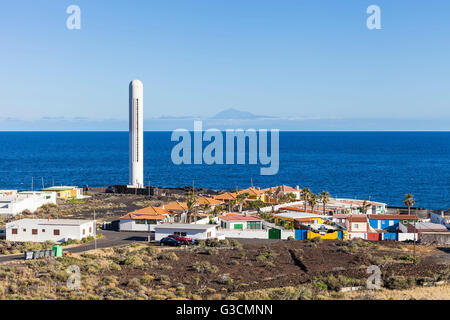 La Salemera et phare en arrière-plan, Tenerife, La Palma, Canary Islands, Spain, Europe Banque D'Images