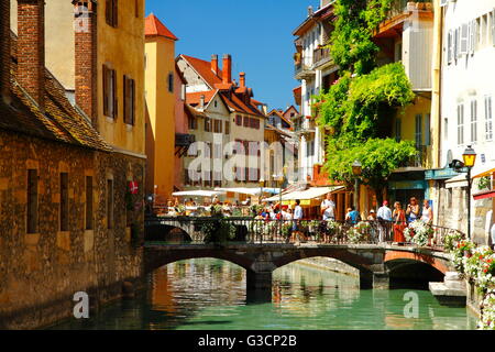 Annecy une ville des Alpes dans le sud-est de la France Banque D'Images