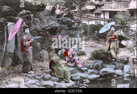 Scène de jardin - Geisha - Japon Banque D'Images