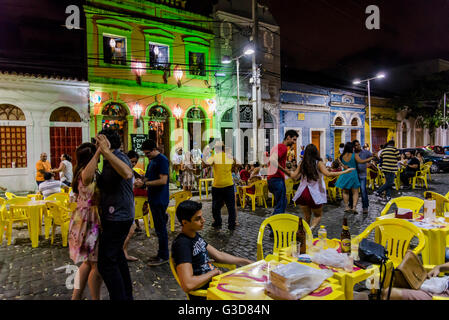 Forro Musique et danse au Praça do Arsenal, Recife Antigo, Recife, Pernambuco, Brésil Banque D'Images