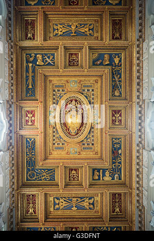 Italien, Rom, Päpstliche Erzbasilika San Giovanni in Laterano (auch) Lateranbasilika, Decke im Hauptschiff Banque D'Images
