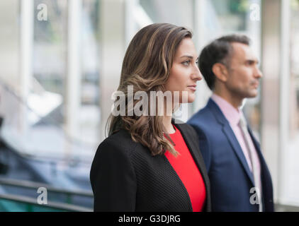 La pensive businesswoman looking away Banque D'Images