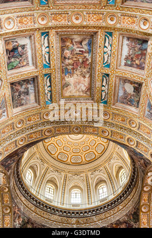 Plafond de Chiesa Del Gesù Nuovo, Piazza del Gesù Nuovo, Naples, Campanie, Italie Banque D'Images