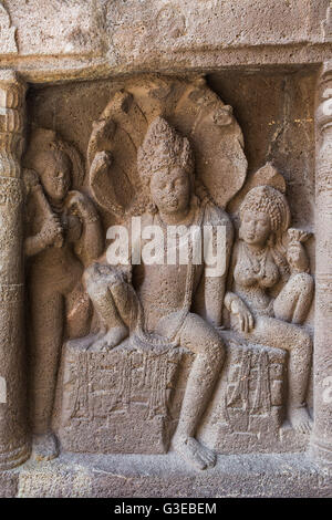 Dans les grottes d'Ellora sculpture près de Aurangabad, l'état de Maharashtra en Inde Banque D'Images