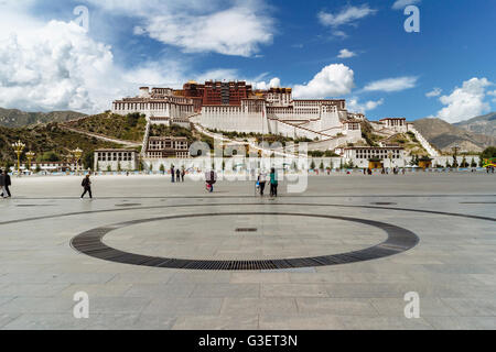 Lhassa, Tibet, Chine - Le point de vue du Palais du Potala dans la journée. Banque D'Images