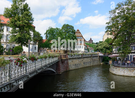 Rossneckar flux avec l'ancienne menuiserie et la ville Eglise Saint Dionys, l'Allemagne, le Bade-Wurtemberg, la région de Stuttgart, Esslingen Banque D'Images