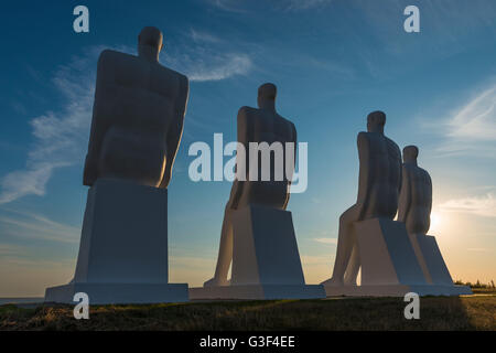 Groupe de sculptures, l'Homme rencontre la mer, Esbjerg, sud jutland, Danemark Banque D'Images