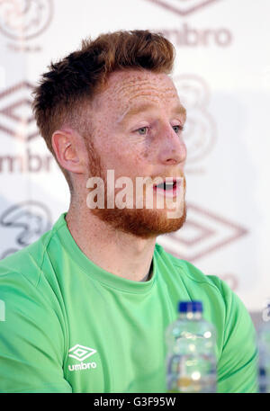 République d'Irlande est Stephen Quinn lors d'une conférence de presse au stade de Montbauron, Versailles. Banque D'Images