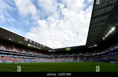 Une vue sur le Stade de Bordeaux pendant la lecture à l'UEFA Euro 2016, Groupe B match au stade de Bordeaux, Bordeaux. Banque D'Images