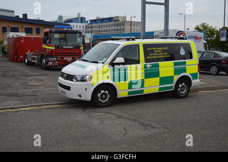 Service ambulancier écossais de l'équipe d'intervention d'opérations spéciales (TRI) de l'unité est de l'Ecosse Banque D'Images