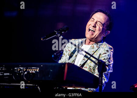 Mlano, Italie. 10 juin, 2016. ourson effectue live au stade San Siro à Milan, Italie, le 10 juin 2016, pour la nouvelle tournée de réunion ultima notte insieme : crédit mairo cinquetti/Alamy live news Banque D'Images