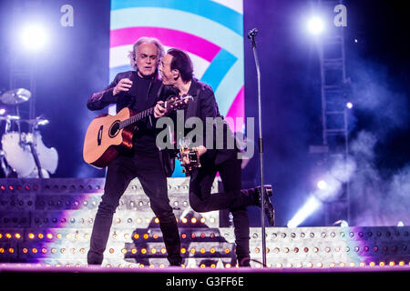 Mlano, Italie. 10 juin, 2016. ourson effectue live au stade San Siro à Milan, Italie, le 10 juin 2016, pour la nouvelle tournée de réunion ultima notte insieme : crédit mairo cinquetti/Alamy live news Banque D'Images