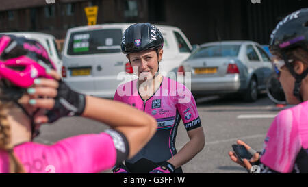 Grace Garner Ambition Podium Femmes UCI Cycling Team Banque D'Images