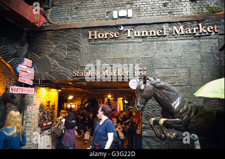 Marché de Camden, Tunnel de chevaux Banque D'Images