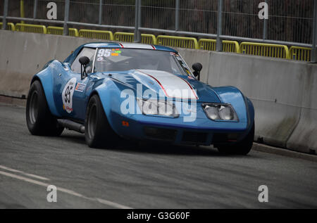 Un sauvage 1973 Chevrolet Corvette ZL1 étant couru à 2016 Voiture de course classique d'Aarhus Banque D'Images