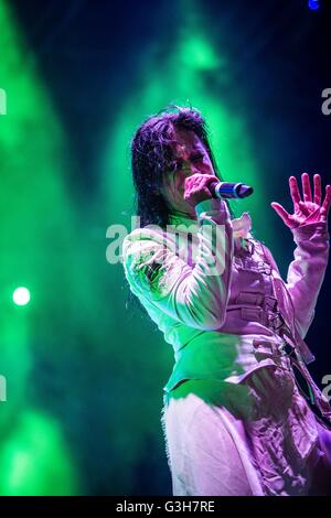 Milan Milan, Italie 24 juin 2016 Lacuna Coil en concert au rugby sound festival crédit : Roberto finizio/ alamy live news Banque D'Images