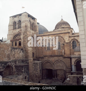 Besichtigung der Grabeskirche à Jérusalem, Israël des années 1980 er Jahre. Visite de l'église du Saint-Sépulcre de Jérusalem, Israël des années 1980. Banque D'Images