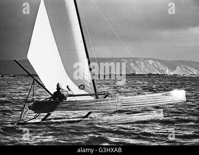 AJAXNETPHOTO. 29ème OCT,1976. PORTLAND, en Angleterre. - Semaine de VITESSE DE WEYMOUTH - ARTEMEDE CATAMARAN À GRANDE VITESSE SUR LE PORT DE PORTLAND. PHOTO:JONATHAN EASTLAND/AJAX REF:7629101 17192  Banque D'Images