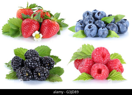 Collage des petits fruits bleuets fraises baies isolé sur fond blanc Banque D'Images