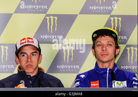 Le Mans, France. Le 05 mai, 2016. Marc Marquez, Valentino Rossi lors de la conférence de presse pré-événement. © Gaetano Piazzolla/Pacific Press/Alamy Live News Banque D'Images