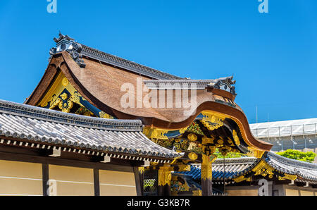 La karamon entrée principale du Palais Ninomaru au château de Nijo à Kyoto Banque D'Images