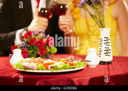 2 étranger marié des couples datant de boire de l'alcool Banque D'Images