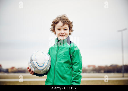 Football Boy smiling at camera Banque D'Images