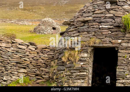 Clocháns sur Péninsule de Dingle, Slea Head, comté de Kerry, Munster, République d'Irlande Province. Banque D'Images