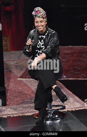 La chanteuse Alicia Keys assiste au tv show Che tempo che fa, Rome, Italie-12-06-2016 | Verwendung weltweit Banque D'Images