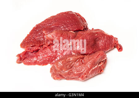 Steaks de viande de kangourou crus isolated on a white background studio. Banque D'Images