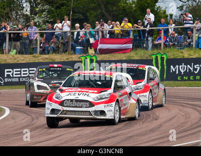 Leader mondial de voitures de course, Ford Fiesta ST conduit par Kevin Eriksson. Banque D'Images