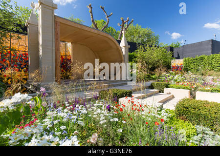 Voir les jardins de RHS Chelsea Flower Show 2016. Dieux propre comté, un jardin pour le Yorkshire, Matthew Wilson, designer Banque D'Images