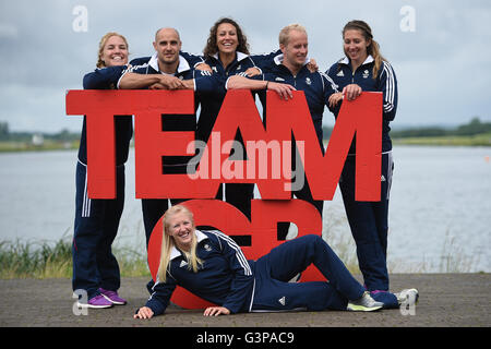 De gauche à droite, Grande Bretagne's Jess Walker, Rachel Cawthorn, Asstofuck Simon et Louisa Gurski pendant l'annonce de l'équipe à Eton Dorney, dans le Buckinghamshire. ASSOCIATION DE PRESSE Photo. Photo date : mardi 14 juin 2016. Voir histoire de PA CANOË la Grande-Bretagne. Crédit photo doit se lire : Andrew Matthews/PA Wire Banque D'Images