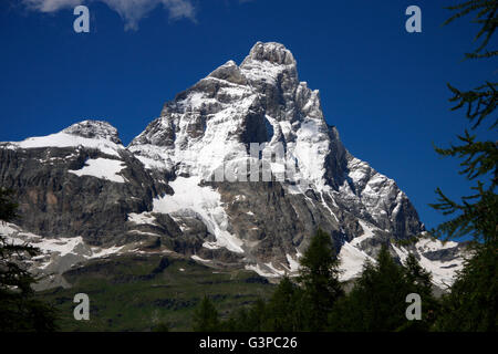Das Matterhorn von der Italienischen Seite, von geshene Furggem aus. Hier heisst der Berg Monte Cervino, Italien. Banque D'Images