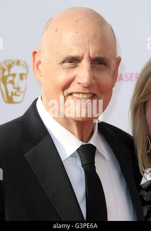 8 mai 2016 - Jeffrey Tambor assistant à BAFTA TV Awards 2016 au Royal Festival Hall à Londres, au Royaume-Uni. Banque D'Images