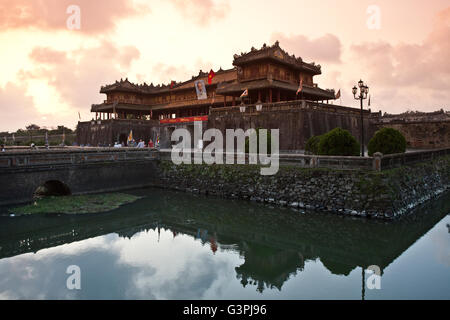 Midi Gate, la citadelle de Hue, Vietnam, Asie du sud-est Banque D'Images