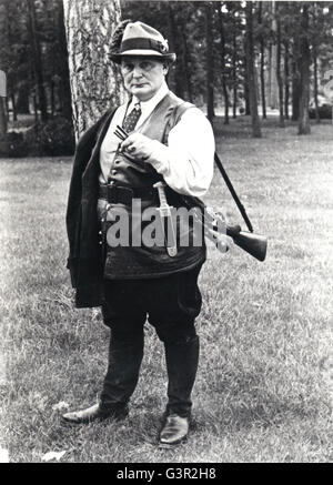 Hermann Goering (1893-1946), pleine longueur, à Carinhall, N. La Prusse, en tenue de chasse. Banque D'Images