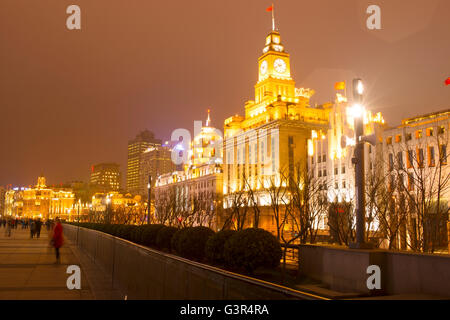 Bund Shanghai Chine de nuit les rues de la ville. Banque D'Images