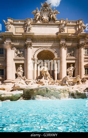 Fontaine de Trevi (Fontana di Trevi) à Rome. Italie Banque D'Images