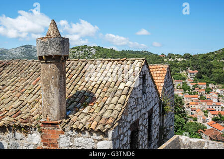 Une petite colline montagne villa à Lastovo en Croatie sur l'île de Lastovo Banque D'Images