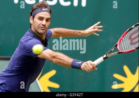 Halle, Rhénanie du Nord-Westphalie, Allemagne. 16 Juin, 2016. Gerry Webber open de tennis. Roger Federer (SUI) : Action de Crédit Plus Sport Images/Alamy Live News Banque D'Images