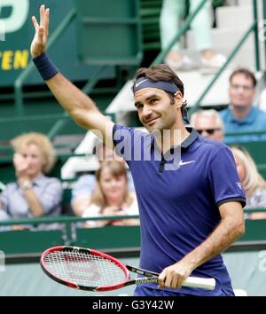 Halle, Rhénanie du Nord-Westphalie, Allemagne. 16 Juin, 2016. Gerry Webber open de tennis. Roger Federer (SUI) : Action de Crédit Plus Sport Images/Alamy Live News Banque D'Images